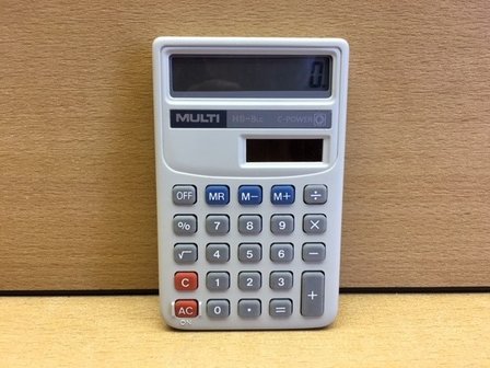 Calculator (rekenmachine) op zonne-energie HS-8lc.