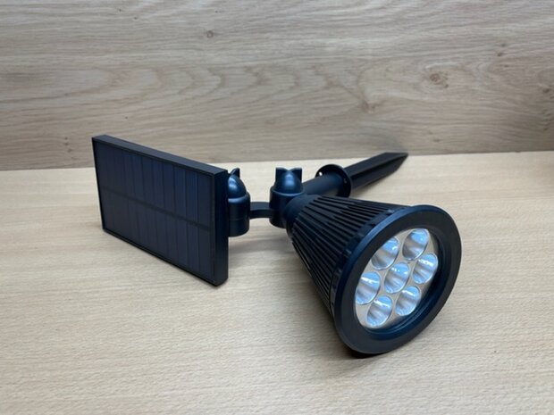 Tuinlamp wand/prik LED solar CDR sensor.