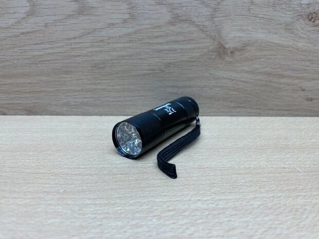 UV zaklamp 9 led.