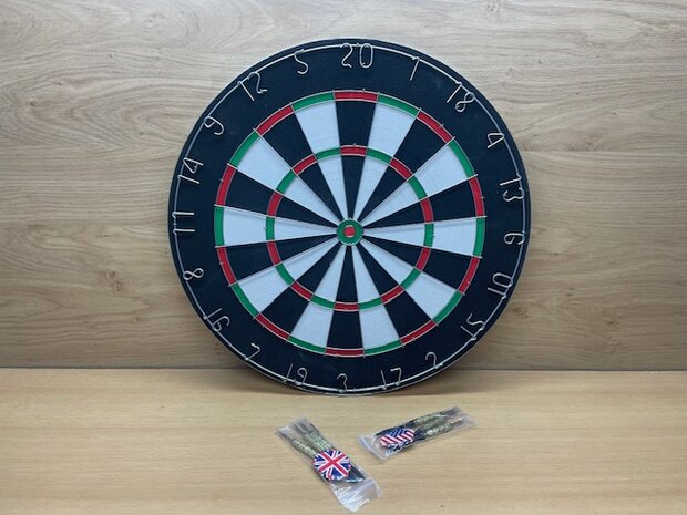 Dartbord met 6 pijlen Ø 45cm.