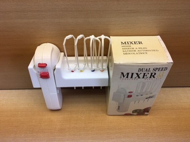 Mixer op batterijen.